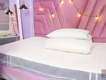 Stripchat Live Sex of thinsamathagirl