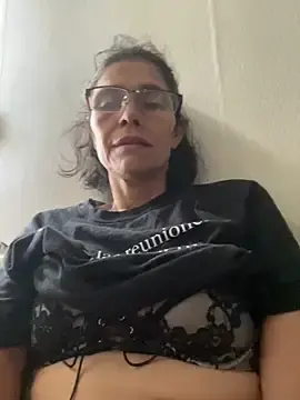 Stripchat Nude Webcam of MireyaTorresGu