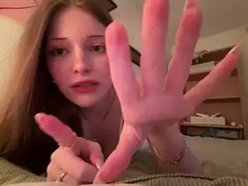 Stripchat Free Porn Cam of Maddy_2008