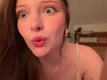 Stripchat Best live sex cam show of Maddy_2008