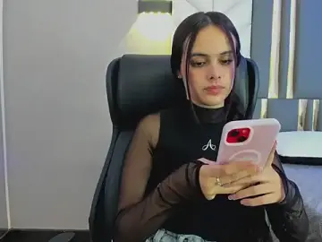 Stripchat Watch Live Sex Cams of ChloeHarper_