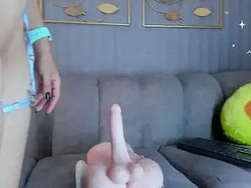 Stripchat Free Porn Cam of laraa_jeean