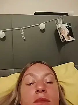 Stripchat Free Live Porn of NinaHola