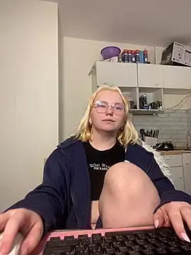 Stripchat Live Sex Cam of soft_focus
