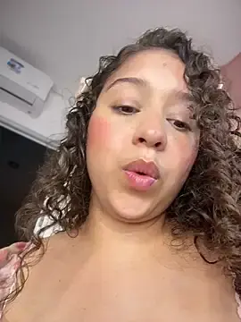Stripchat Nude Webcam of Shara_dreams
