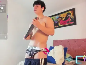 Stripchat Live Sex Cam of Liam_saint