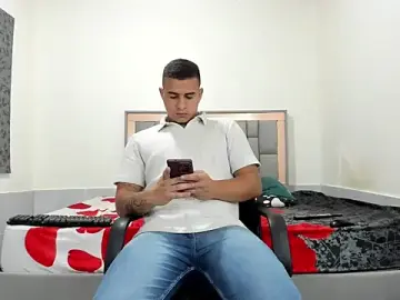 Stripchat Sex Cam of simookeler