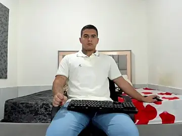 Stripchat Watch Live Sex Cams of simookeler