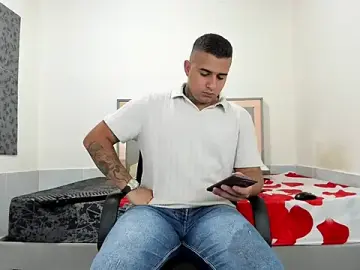 Stripchat Live Sex Cam of simookeler