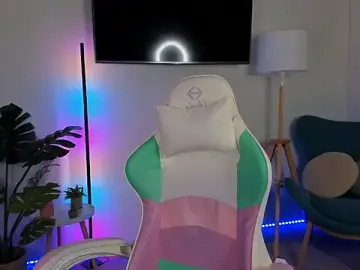 Stripchat Private Sex Chat of Kira_Moonnn