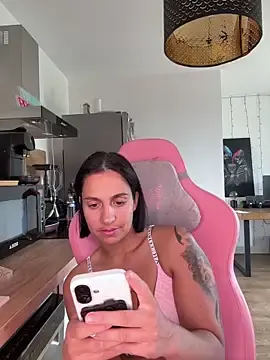 Stripchat Live Porn of LaPetiteKim