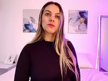 Stripchat Best Webcam of Isabella_Harley