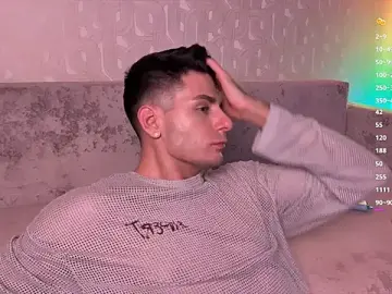 Stripchat Live Sex Cam of Walt_Enjoy