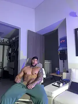 Stripchat Live Sex Cam of Andrew_Johnnson