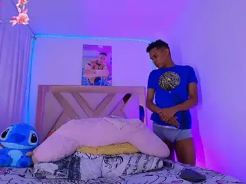 Stripchat Free Live Porn of dilan_alfonzo