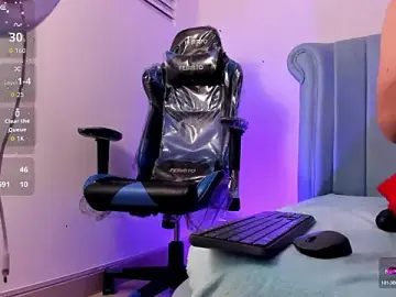 Stripchat Free Porn Cam of Chris_boy_