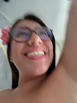 Stripchat Live Porn of sara_calderon