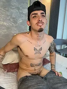 Stripchat Nude Webcam of NikoStone_