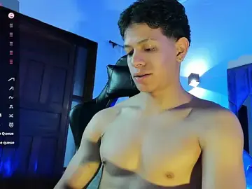 Stripchat Free Porn Cam of TonyPetrovjs