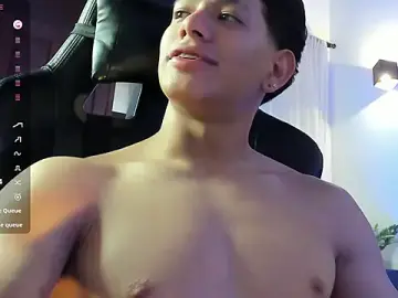 Stripchat Watch Live Sex Cams of TonyPetrovjs