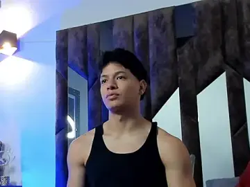 Stripchat Live Sex of TonyPetrovjs