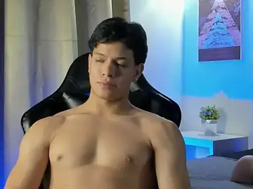 Stripchat Live Porn of TonyPetrovjs
