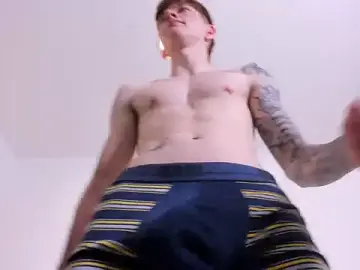 Stripchat Live Sex Cam of jake_kylee