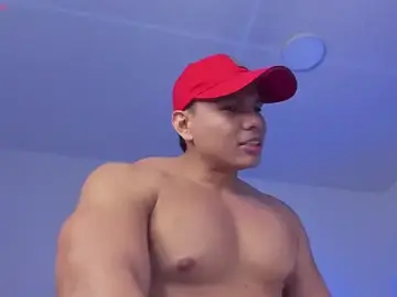 Stripchat Sex Cam of RoyConstance