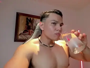 Stripchat Sex Cam of RoyConstance