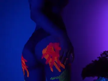 Stripchat Live Sex Cam of Hi_my_name_is