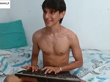 Stripchat Adult Video Chat of Johan_Mancini_R