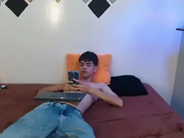 Stripchat Live Porn of maxim_rod