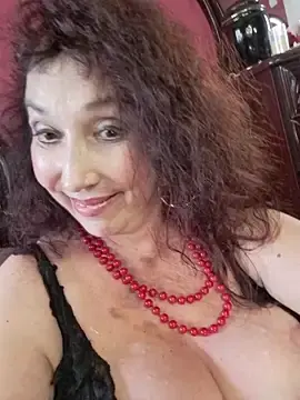 Stripchat Watch Live Sex Cams of GypsyEsmeralda