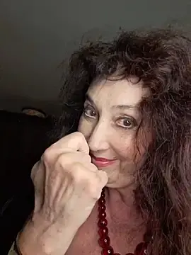 Stripchat Watch Live Sex Cams of GypsyEsmeralda