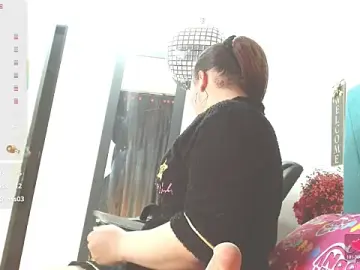 Stripchat Free Live Porn of Mariana_star1