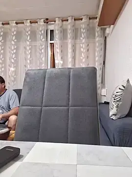 Stripchat Live Sex Cam of Javier_bear