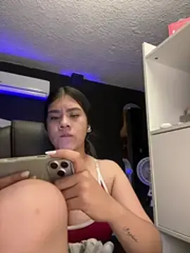 Stripchat Free Porn Cam of alhaana_
