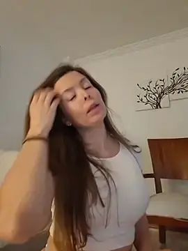 Stripchat Free Live Porn of karina_warthon