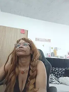 Stripchat Live Sex Cam of BustyMilf_