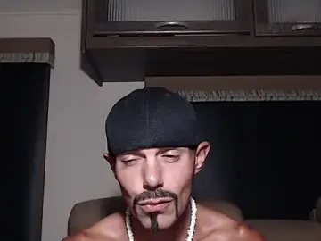 Stripchat Sex Cam of ThickD2C