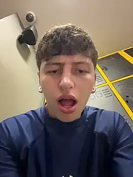 Stripchat Sex Cam of ARON_LUXX