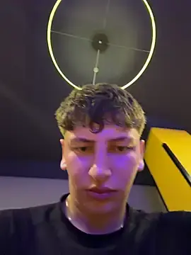 Stripchat Adult Webcam of ARON_LUXX