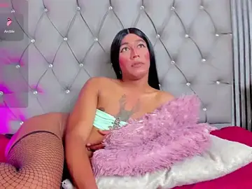 Stripchat Free Porn Cam of Lucia-sex