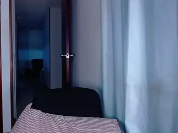 Stripchat Free Porn Cam of TastyTrap_18