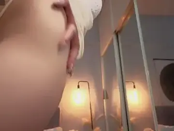 Stripchat Live Sex of ShyColette