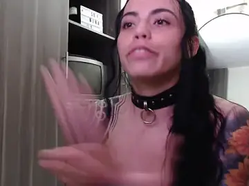 Stripchat Live Sex Cam of i_am_nina_