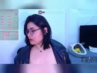 Xlovecam Free Porn Cam of Phylavell