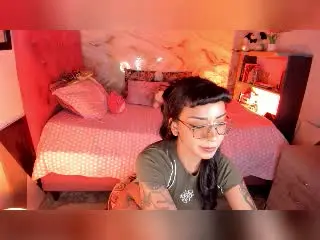 Xlovecam Adult Video Chat of MilaThorne