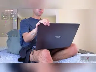 Xlovecam Free Porn Cam of OliverHot69