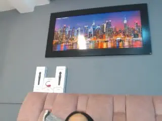 Xlovecam Free Live Porn of CharlotteCrofort